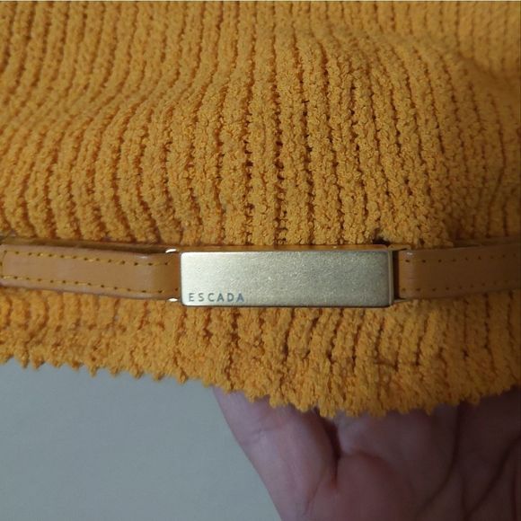 ESCADA Scoop Neck Belted Sweater Blouse - Picture 5 of 8